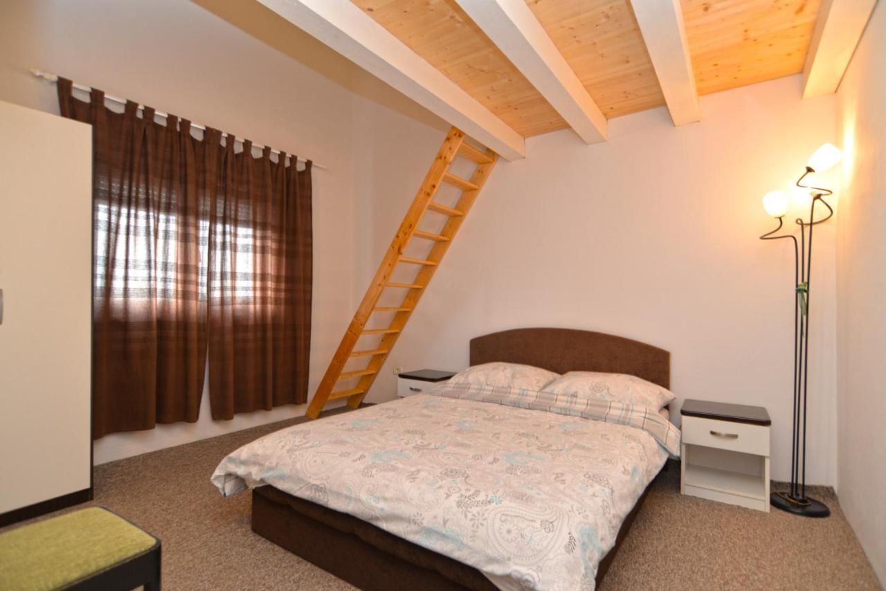 Apartments Bernarda 1773 Banjole Dış mekan fotoğraf